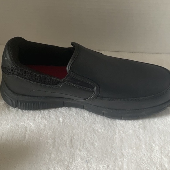 Skechers Black Loafers Slip-On Shoes memory foam - Picture 8 of 8